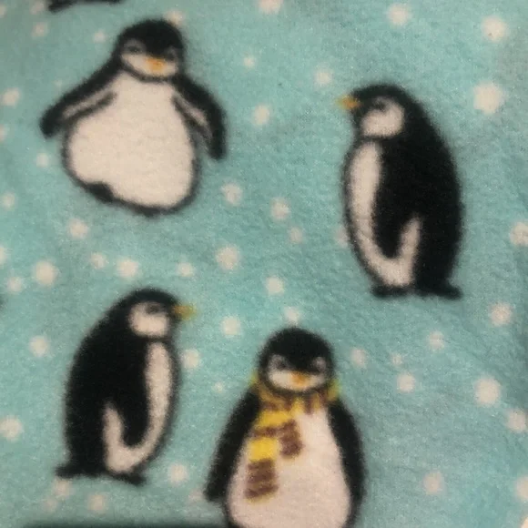 Penguin lovers!! Penguin decorated fitted twin flannel sheet +white flat sheet. - Picture 2 of 3